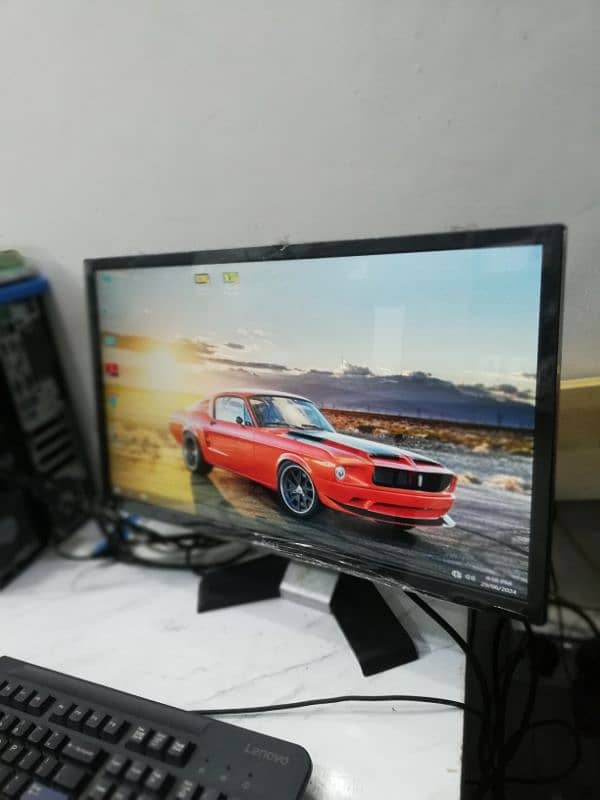 Dell 24" Borderless LED Monitors with Type-C & HDMI Ports (A+ Fresh) 17