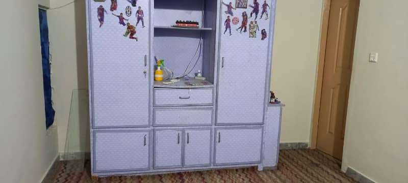 Uper portion for rent chaklala scheme 3 ayub colony 3bed tv loung dariwng room kitchen 3bath bijli gass available tanks seprat 13