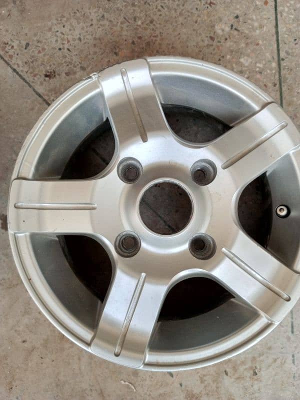 Alloy rims 12 inch good condition 3