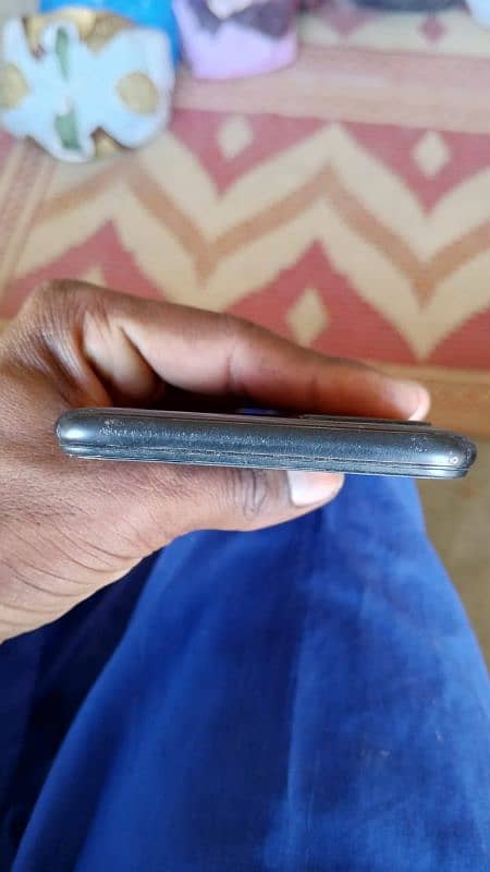 Infinix Hot 10 4
