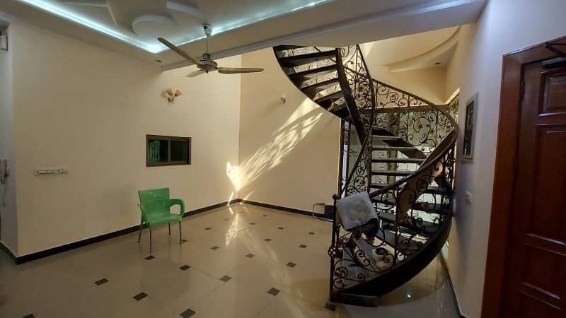 10 Marla House Available For Rent In Abdalians Society Johar Town Lahore 0