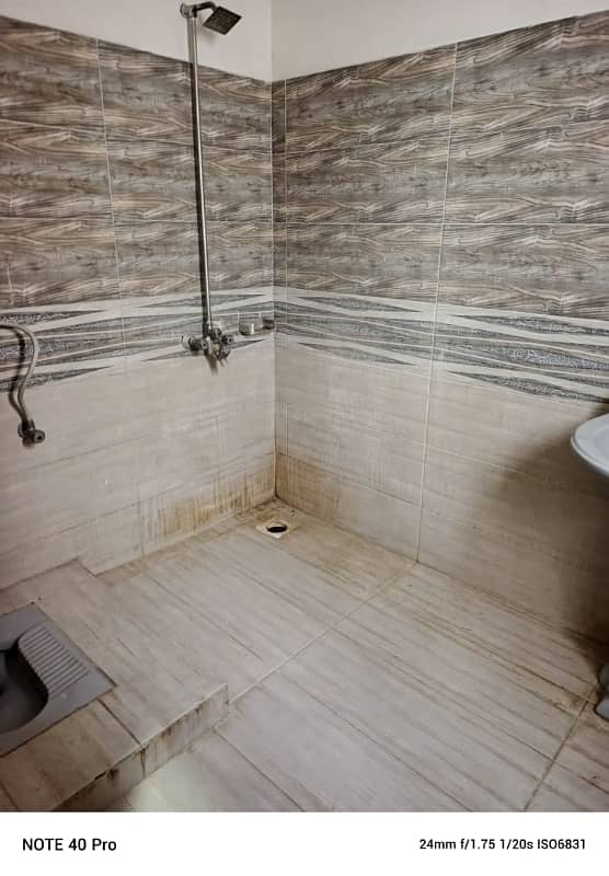 7.5 Marla Tile Flooring Upper Portion Available For Rent In Johar Town R Block 2