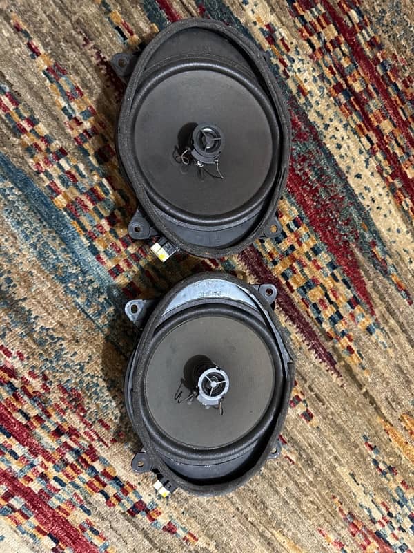 Original Corolla altis Back speakers 0
