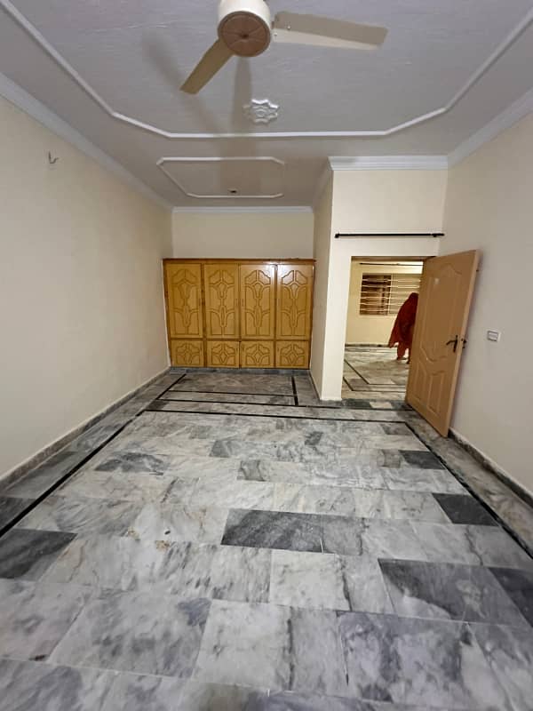 Family flat for rent chaklala scheme 3 ayub colony 2bed tv loung 2bath kichan londri gizer seprat pani bijli gass sab available 0
