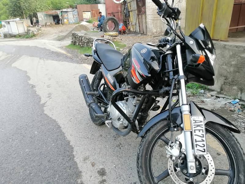 Yamaha YBR 125 2021 3