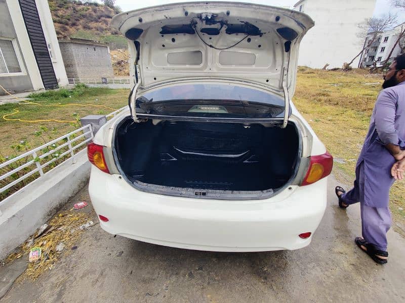Toyota Corolla 2.0 D 2009 7