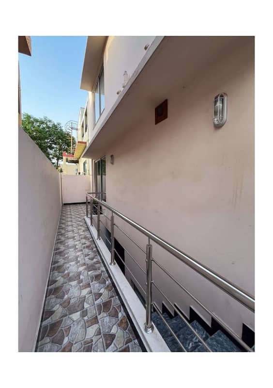 With Basement 4 Beds Brand New 10 Marla House for Sale in Ex Air Avenue DHA Phase 8 Airport road Lahore. 6
