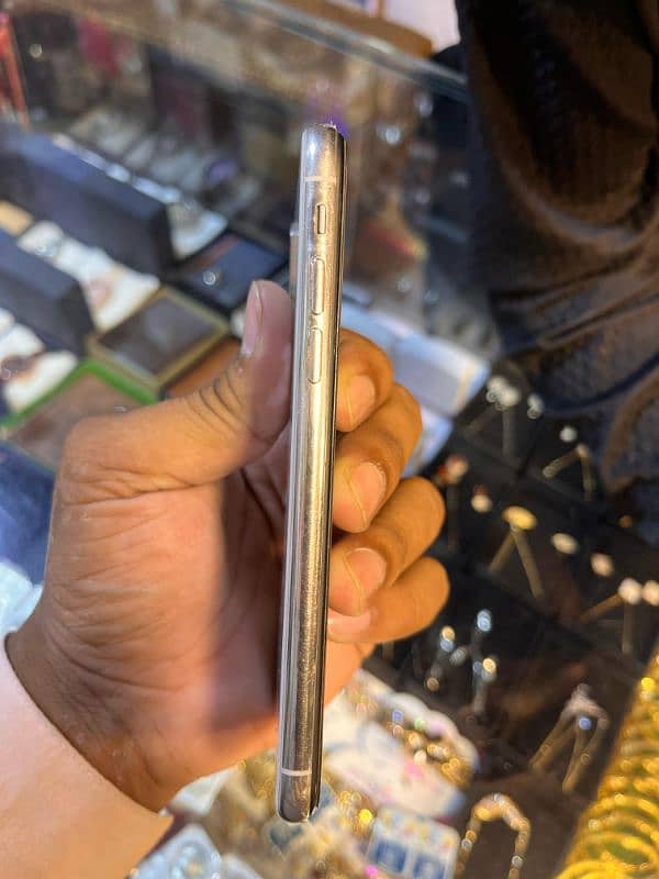 I phone 0