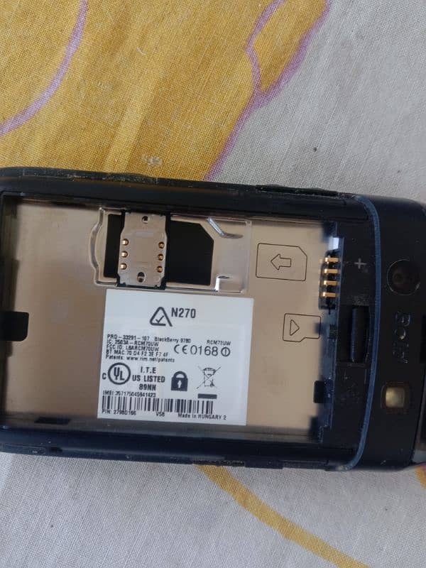 black berry keypad phones 5