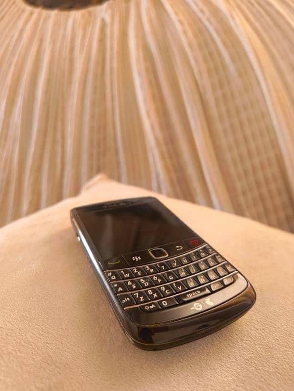 black berry keypad phones 7