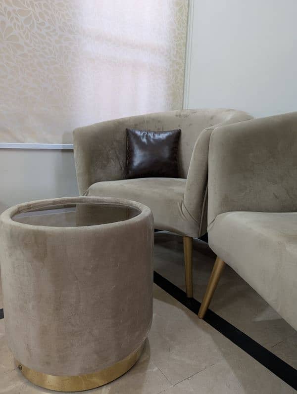 coffee chairs and table 1