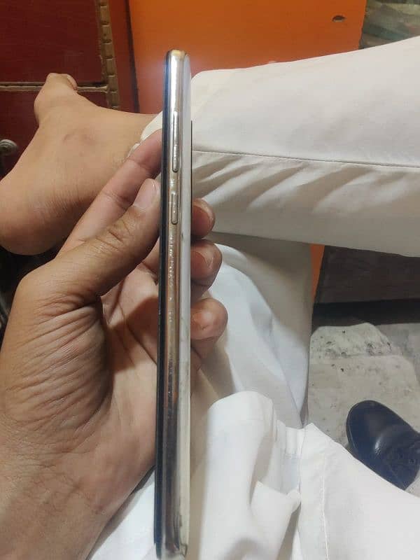 Redmi note 8 pro selling 6