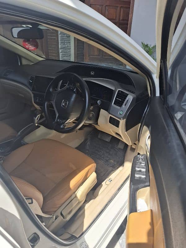 Honda Civic  UG full options2016 8