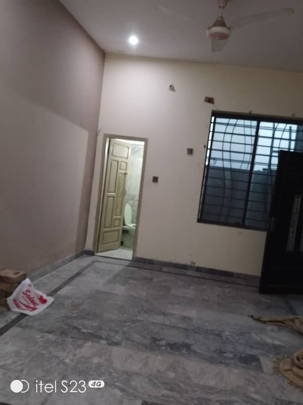 Portion for rent for bachelor chaklala scheme 3 walyat homes 2bed tv loung dariwng room kitchen 3bath car porch bijli miter seprat 1