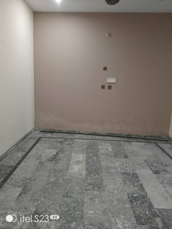 Portion for rent for bachelor chaklala scheme 3 walyat homes 2bed tv loung dariwng room kitchen 3bath car porch bijli miter seprat 2