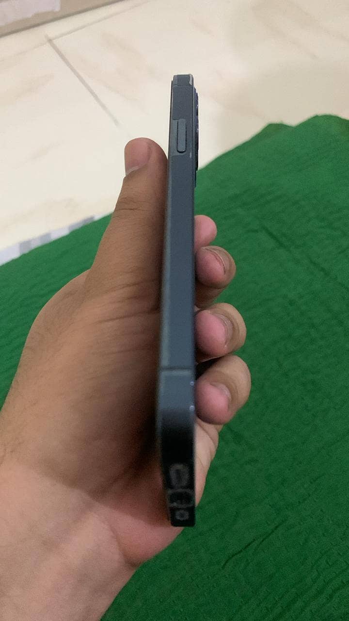 Apple iPhone 12 Pro factory unlock 128 GB ,lush piece device, 2
