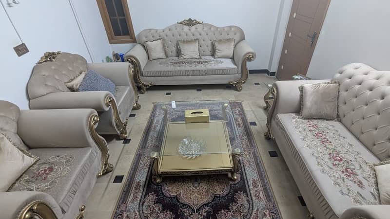 7-Seater Royal Sofa Set for Sale – Elegant Design & Great Condition 2