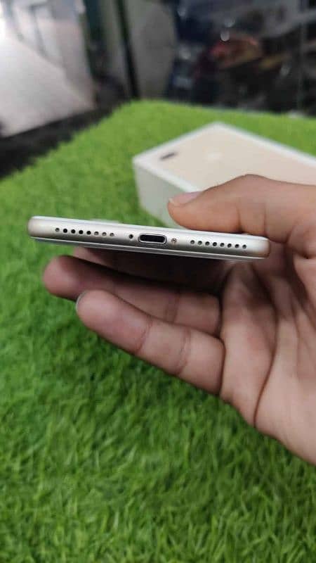iphone 7plus 128gb pta approved all ok whatsapp number 03405184073 2