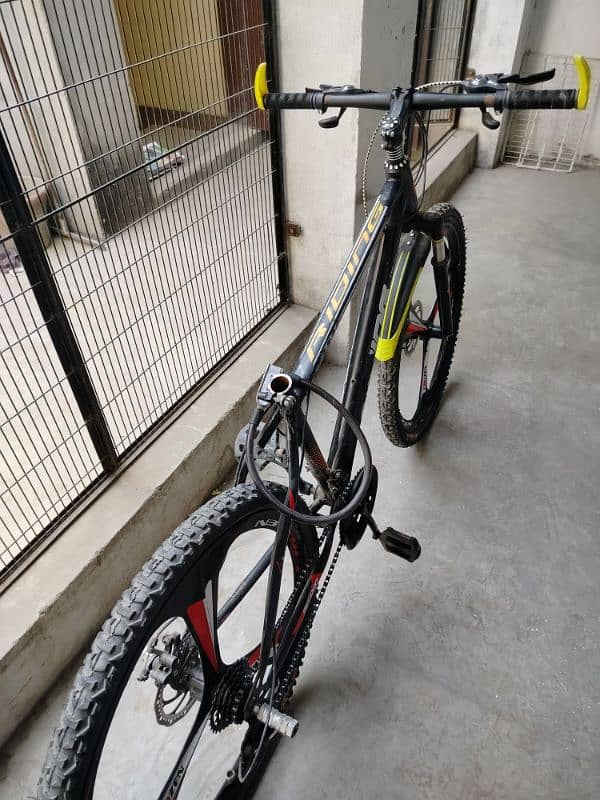 Urgent sale 26 inch 3
