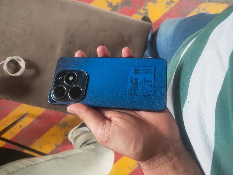 Tecno spark 20 8/256 4