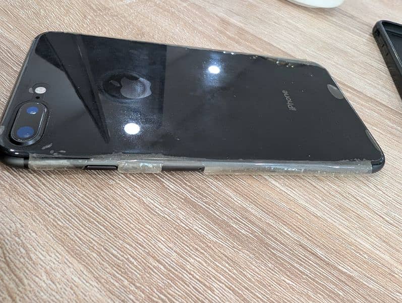 I Phone 8 Plus 64 GB Non PTA Mint Condition 4