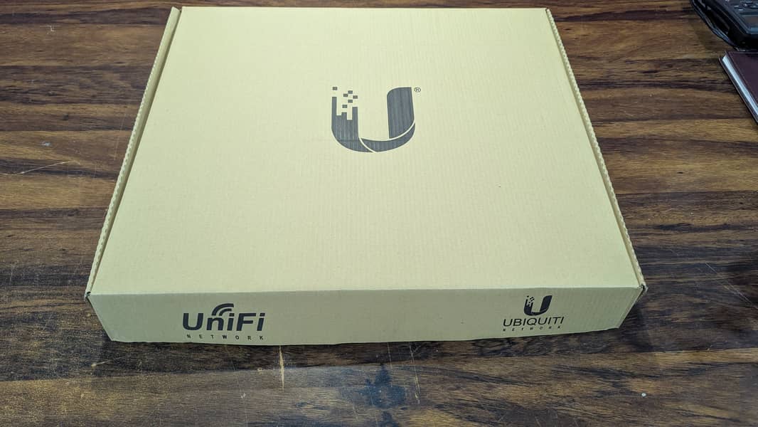 Ubiquiti UniFi Security Gateway USG-Pro-4 (Renewed) 1