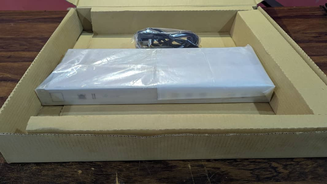 Ubiquiti UniFi Security Gateway USG-Pro-4 (Renewed) 13