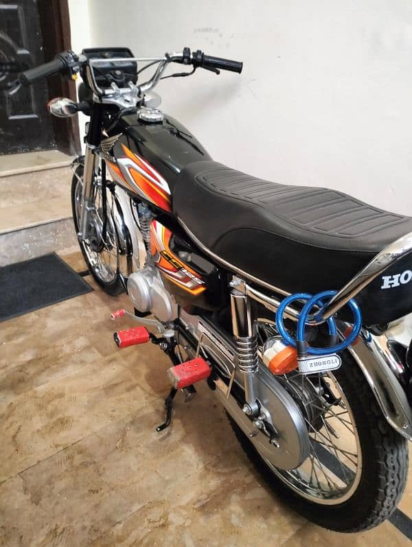 Honda CB 125 0