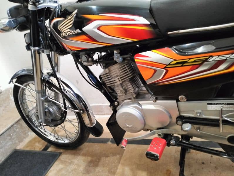 Honda CB 125 3