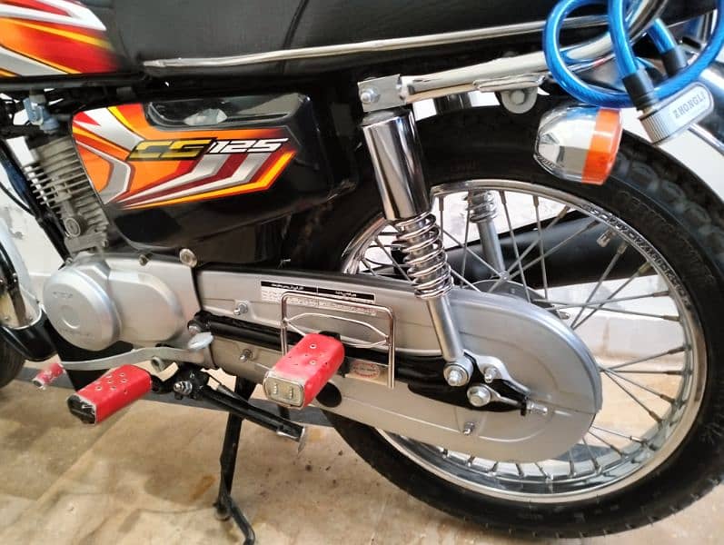 Honda CB 125 4