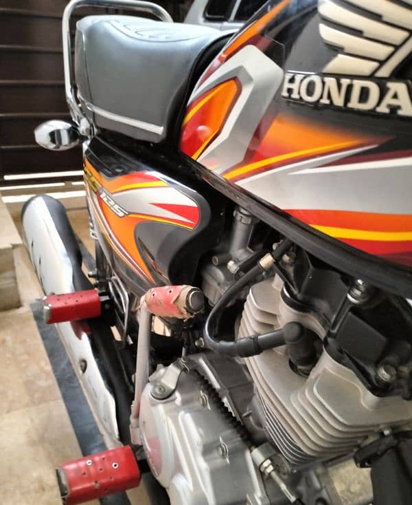 Honda CB 125 5