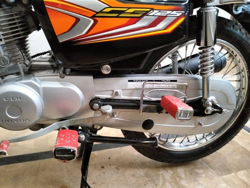 Honda CB 125 8