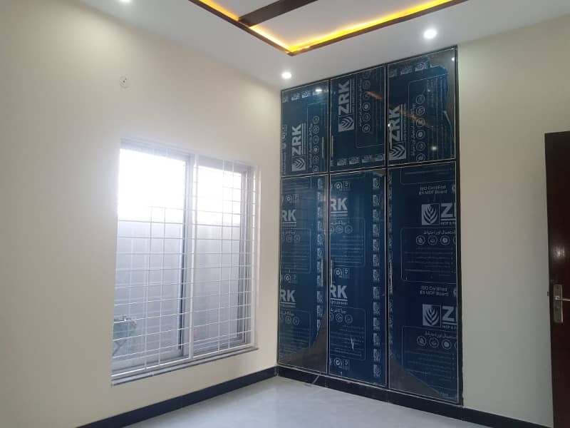 3 MARLA FIRST FLOOR HOT LOCATION 1