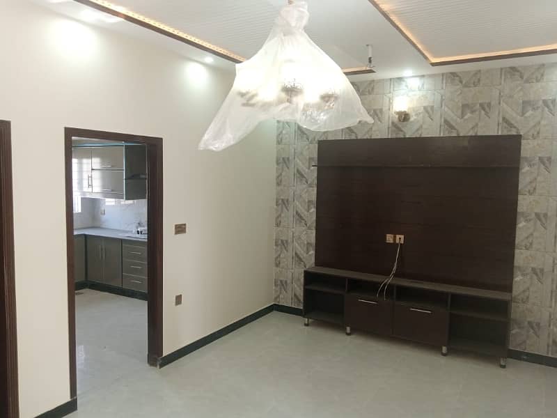 3 MARLA FIRST FLOOR HOT LOCATION 3