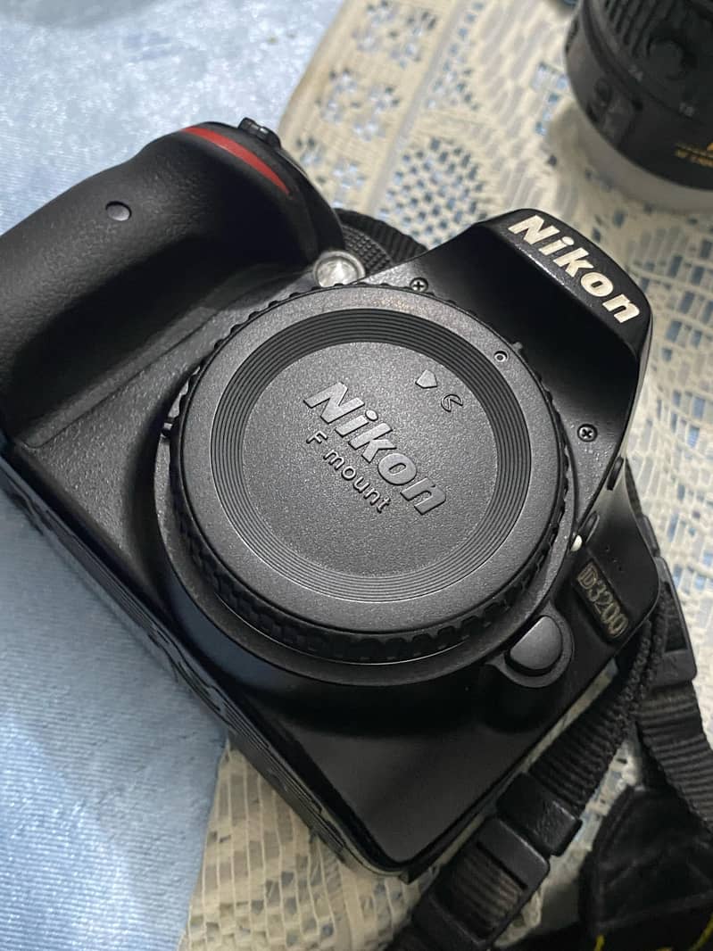 Nikon D3200 DSLR 7