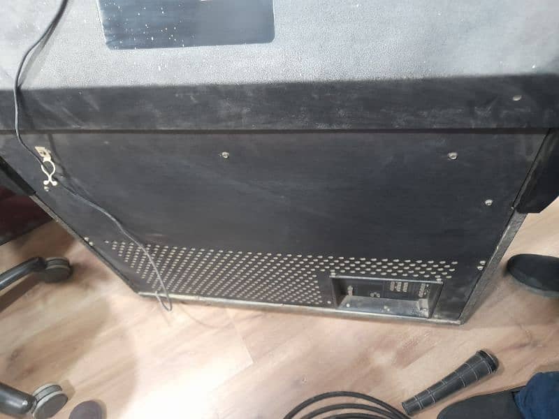 Sony 48 inch Tv v. good condition 2