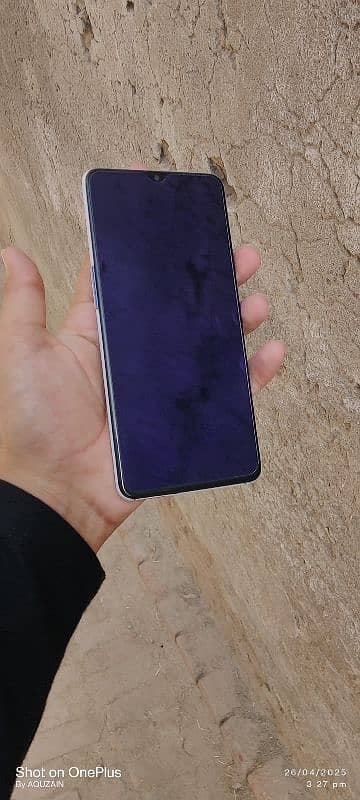 OnePlus 7t  back crack 4