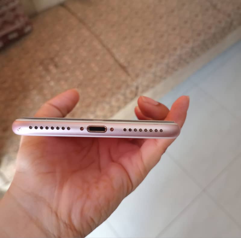 iPhone 7 plus 128 gb 3
