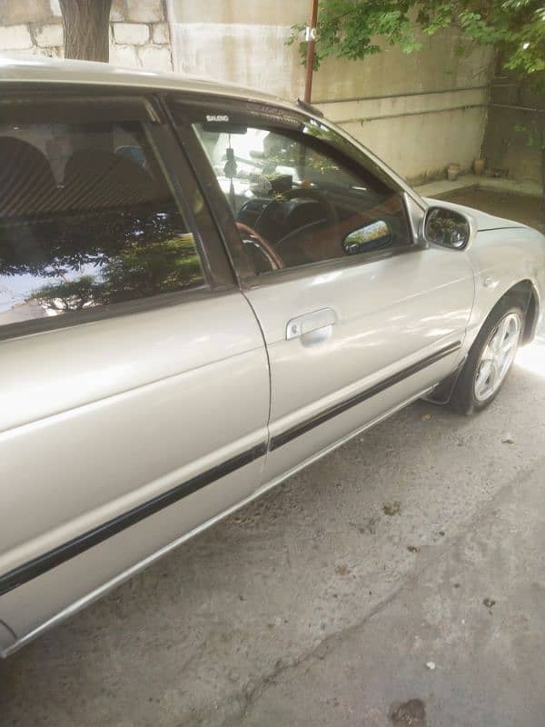 Suzuki Baleno 2004 8