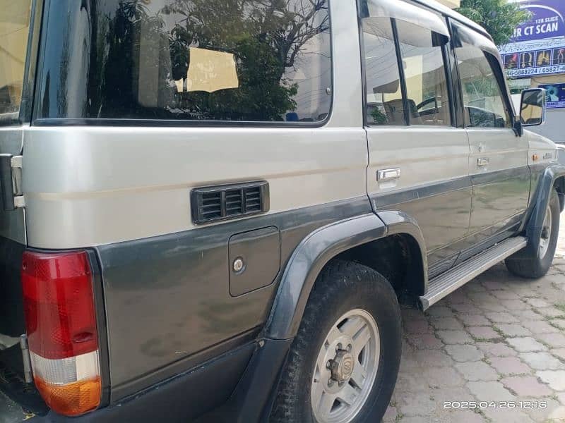 Toyota Land Cruiser 1992 2