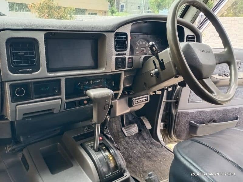 Toyota Land Cruiser 1992 3
