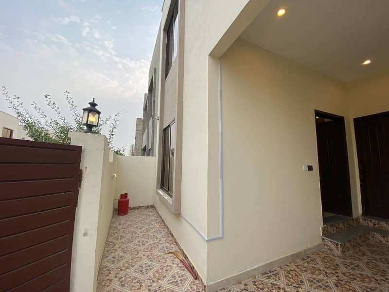 125 Sq Yd Key Villa for Sale in Ali Block, Precinct 12 Bahria Town Karachi Prime Location! 1