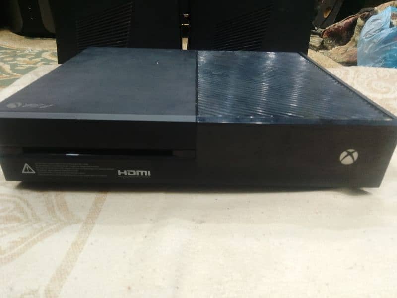 Xbox One 500 GB complete set 1