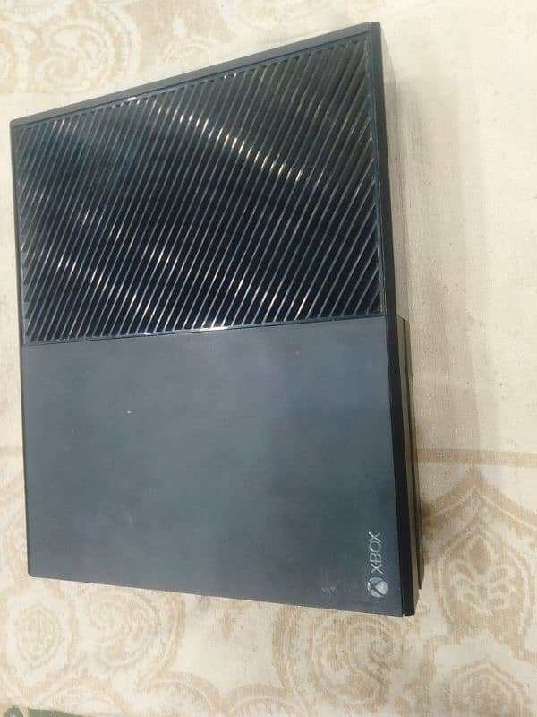 Xbox One 500 GB complete set 2