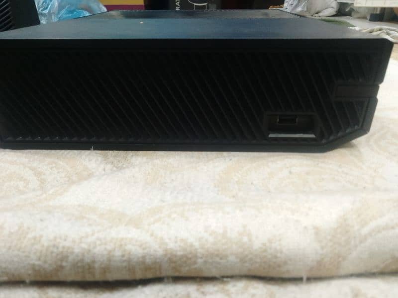 Xbox One 500 GB complete set 5