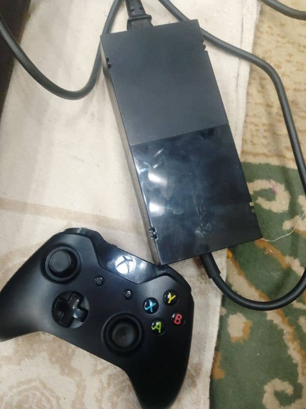 Xbox One 500 GB complete set 8