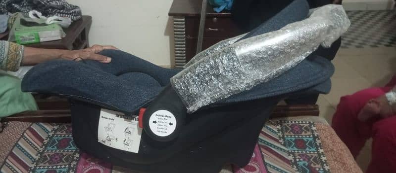 New Born baby seat/carrier 1
