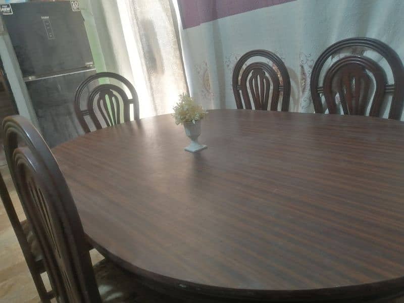 used Dining table good condition 2