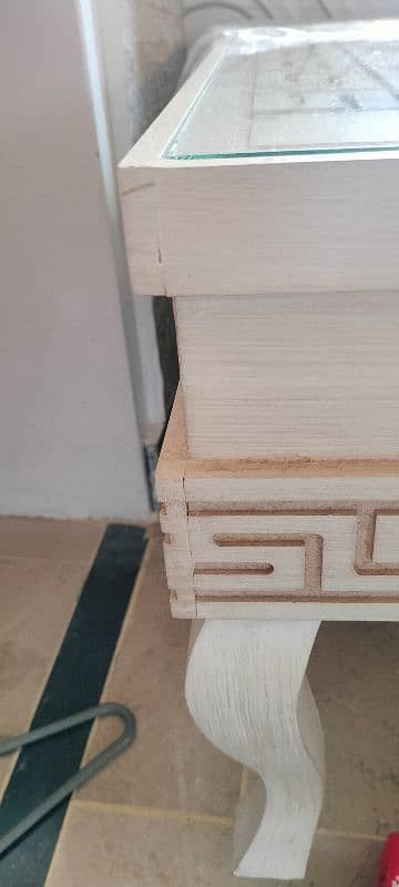 Almost new wood engraved center table 3
