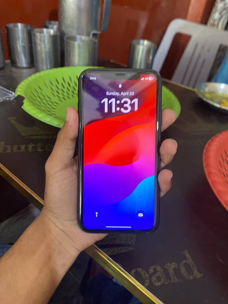 iPhone XR 128 gb watarpack 3
